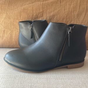 Cat and jack black boots